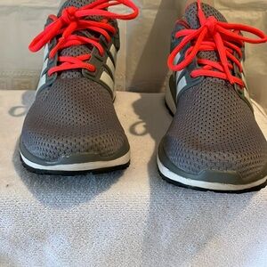 Adidas Women’s Energy Cloud 9.5 M Grey w/Hot Pink Laces Sneakers GUC